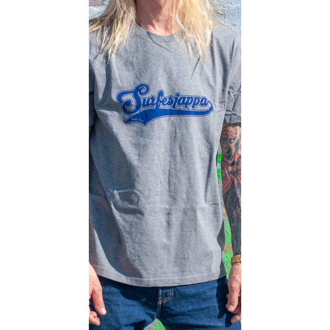 Surfesjappa x Surfsentrum - Front Print Tee