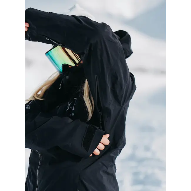 Women's [ak] Upshift GORE-TEX 2L Jacket - True Black