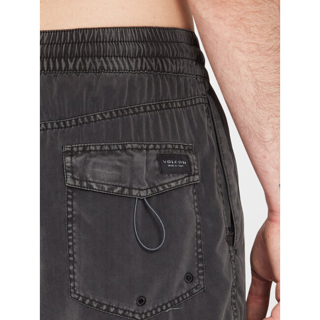 Center Trunk 17 - Black