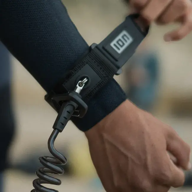 Wing Leash Core Coiled Wrist