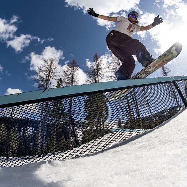 C Money Snowboard Freestyle Twin med C3 Camber