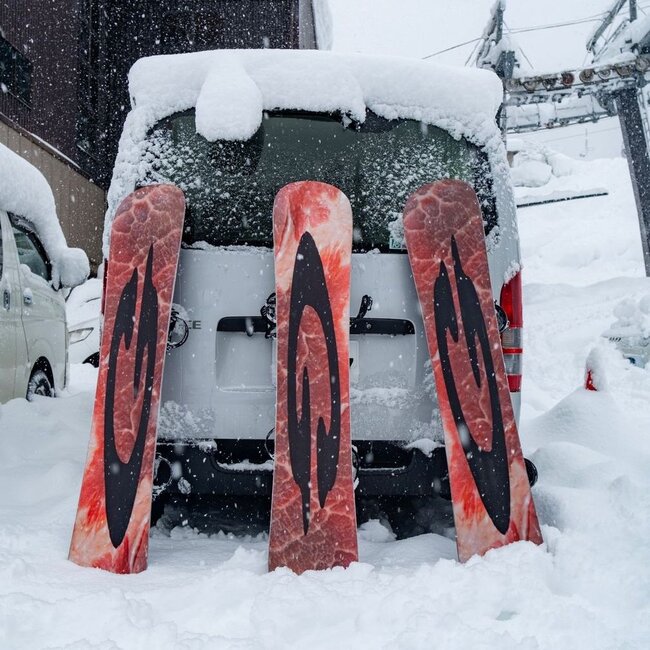 Wagyu Snowboard 2026 – Freestyle / All-Mountain Directional Twin