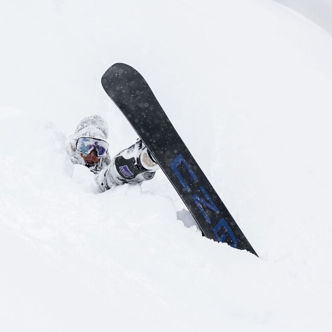 Banked Country Snowboard – All Mountain Directional