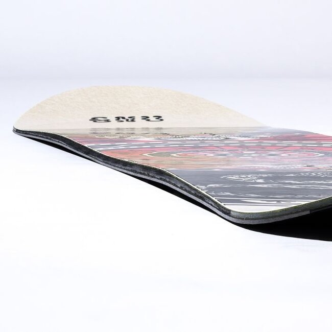 Ladies Choice – Jamie Anderson’s Asym Twin Freestyle Snowboard 2026