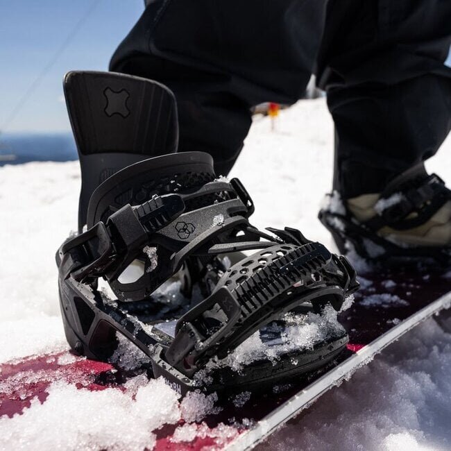 Snowboardpakke | Gnu Antigravity + Bent Metal Supermatic Lightning Binding