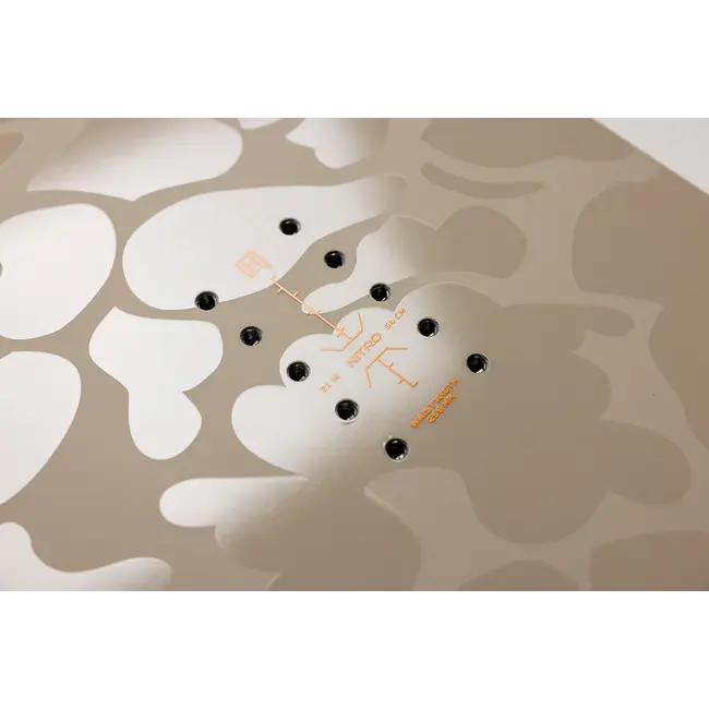 Banker Snowboard – Directional All-Mountain Board