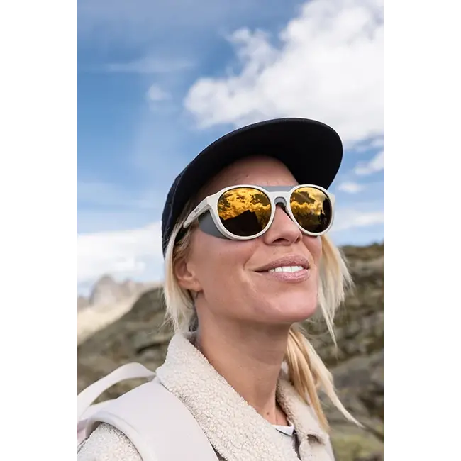 Venture - Matte Black + ChromaPop™ Glacier Photochromic Copper Mirror Lens