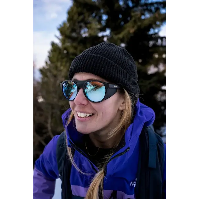 Venture - Matte Black + ChromaPop™ Glacier Photochromic Copper Mirror Lens