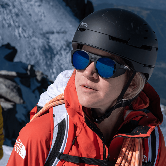 Venture - Matte Black + ChromaPop™ Glacier Photochromic Copper Mirror Lens