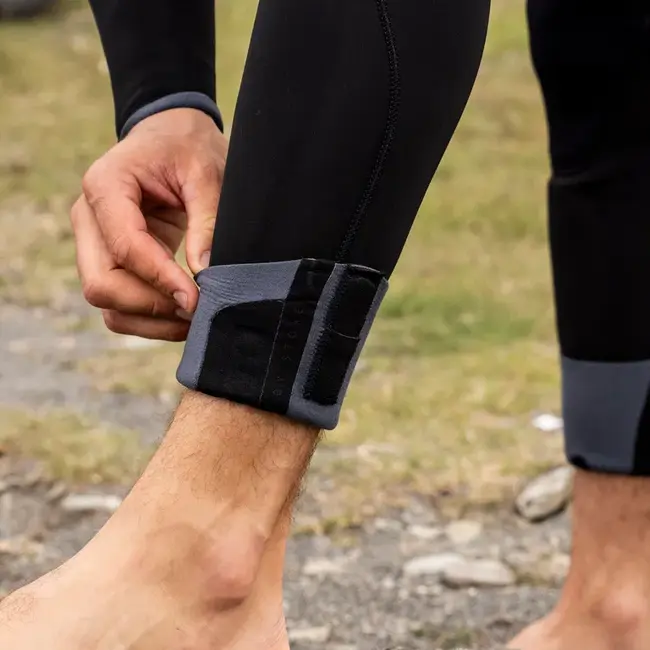 Core 4/3 Back Zip Herre Våtdrakt - Black
