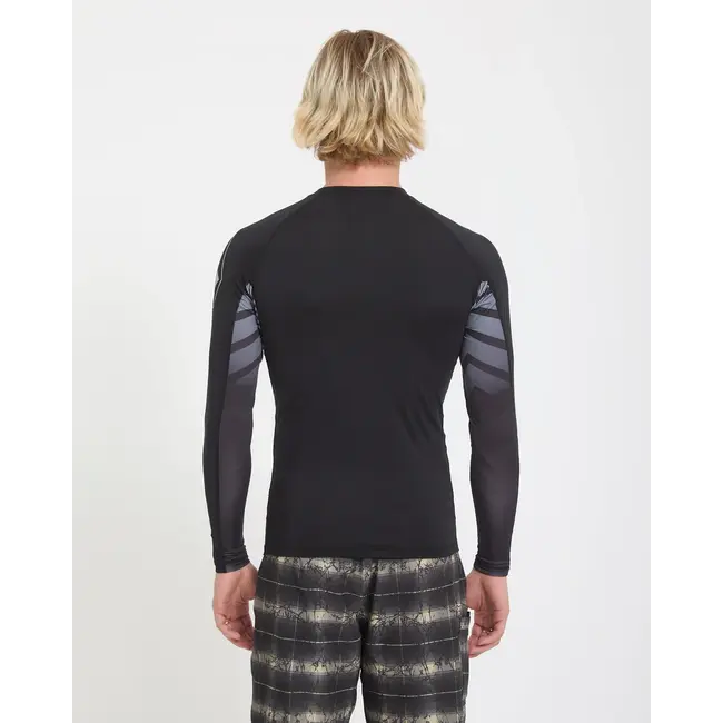 VTV Jack Robinson Rashguard LS Sort – Resirkulert performance rashguard med UPF 50+