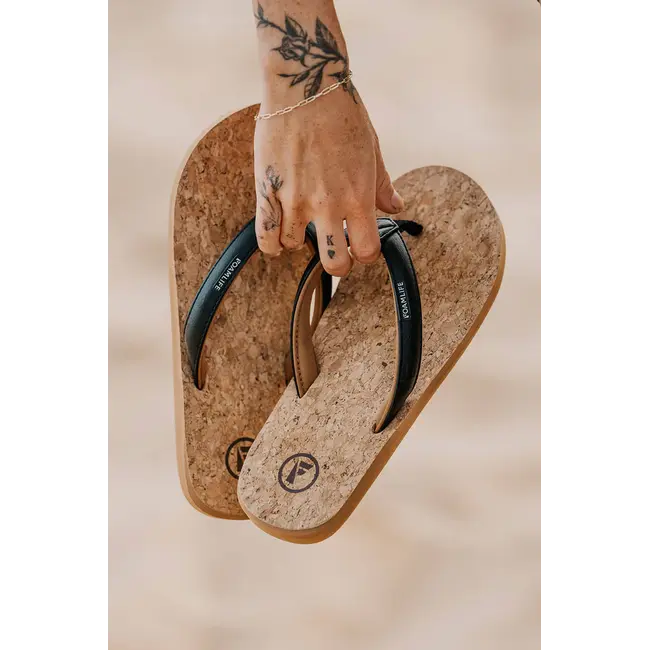 Goldie Earth Dame Flip Flops Latte Brown