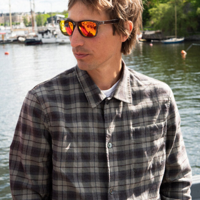 Bodhi Grey Solbriller med Polariserte Red Mirror-linser