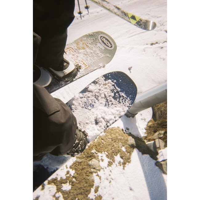 Banked Country Snowboard – All Mountain Directional