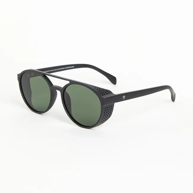 Rickard Sunglasses – Matte Black / Green – Polarized