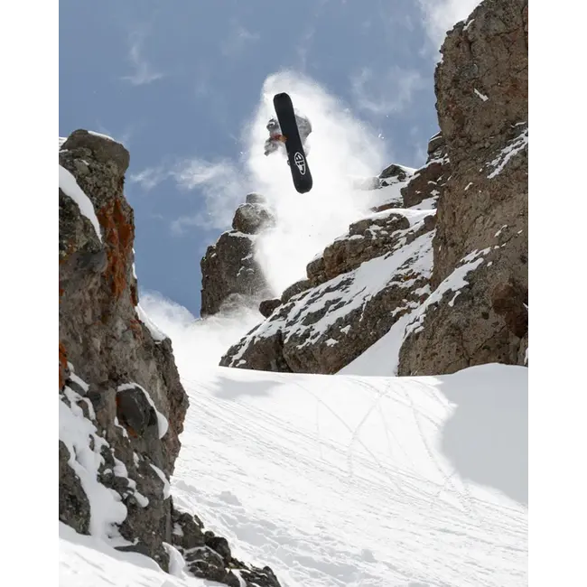Golden Orca - Snowboard Herre | Directional | Flex 8