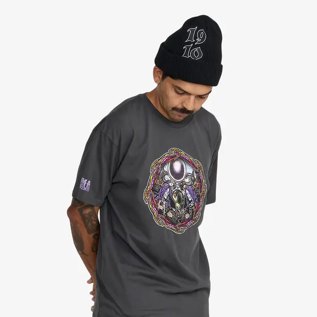Pocket Aces Beanie – Cuffed Beanie