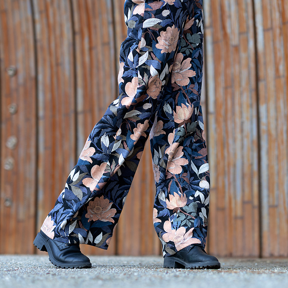 Linnen/Viscose Blend - Pasture Rose - Zwart-6