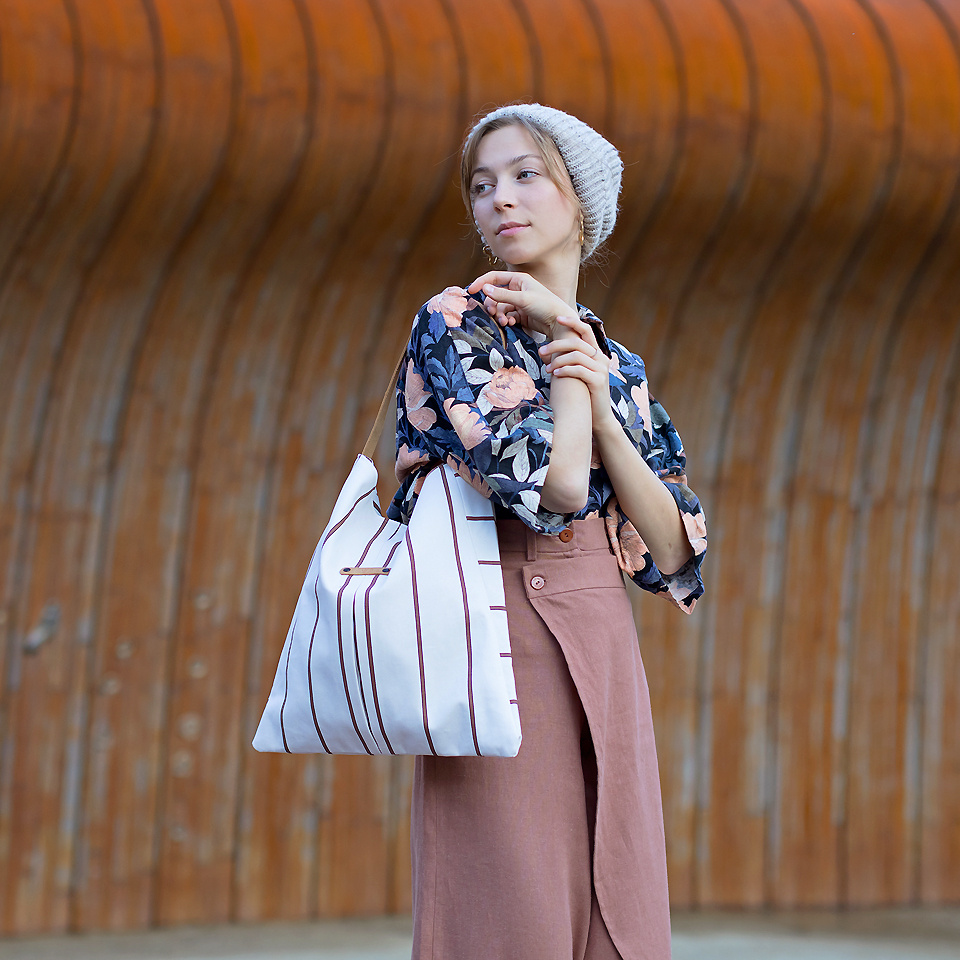 Linnen/Viscose Blend - Pasture Rose - Zwart-7