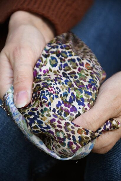 Satijn met matte touch - Playful  Leopard