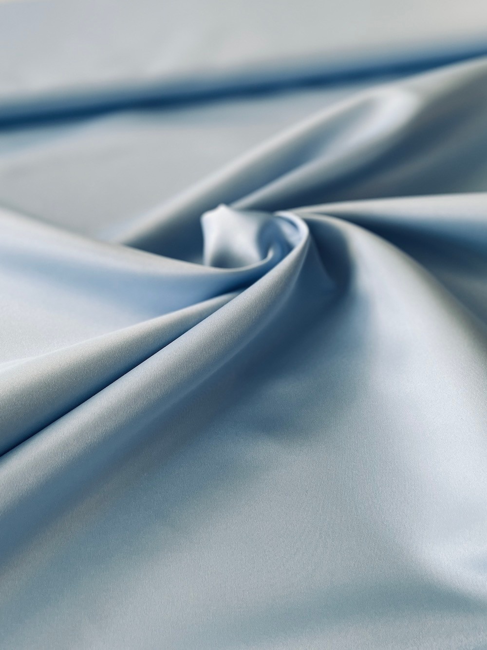 Stevige Satijn in Katoen/Polyester Mix - Lichtblauw-1