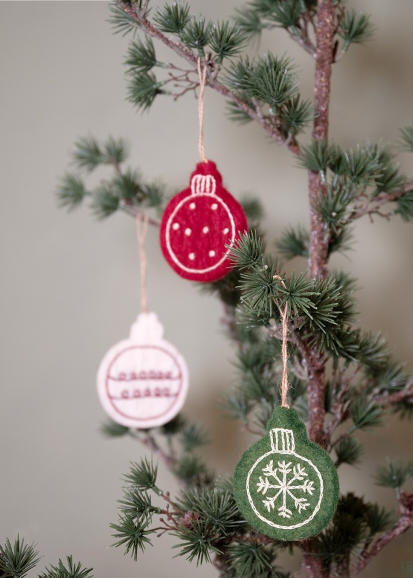 Sjaal met verhaal Vilten Hanger Kerstbal Groen