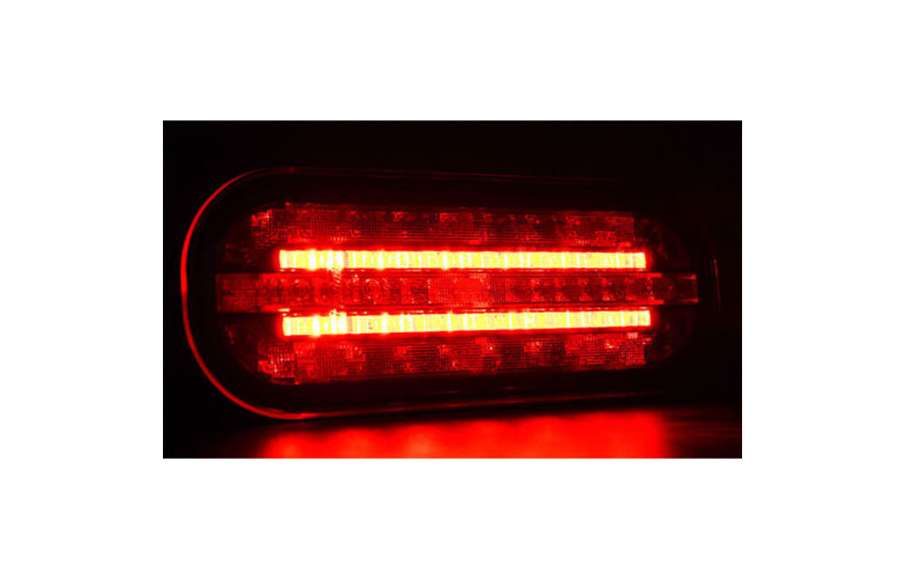 Kompaktes LED-Rücklicht mit dynamischem Blinker | 12-24V |