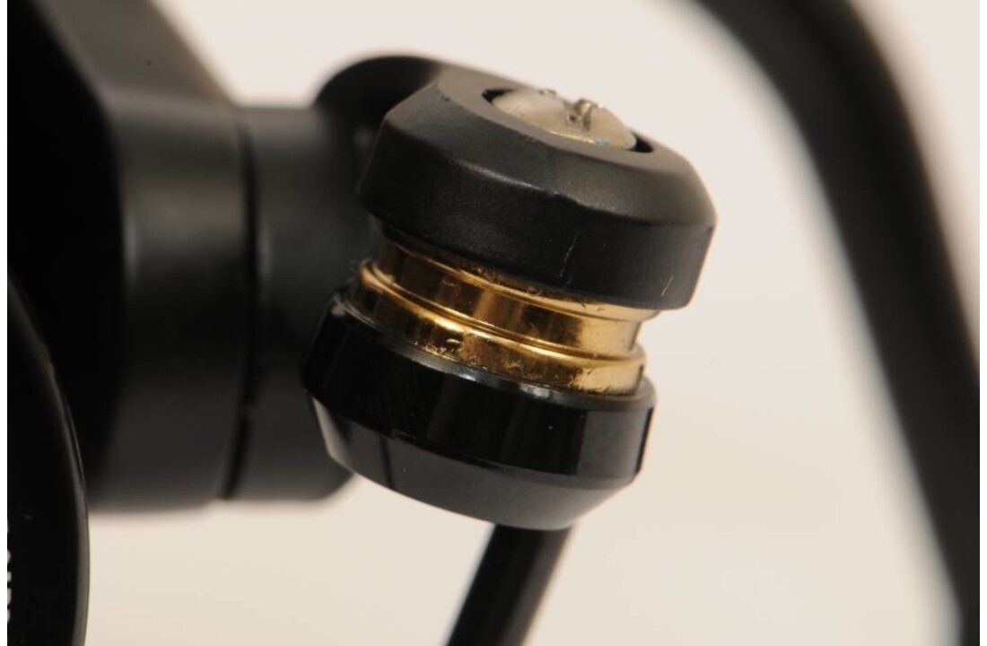 PREDOX KURO 3000FD 7+1BB