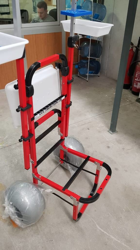 BEACH TROLLY ROOD MET BAKKEN EN 2 ONDERLIJNEN KAMMEN