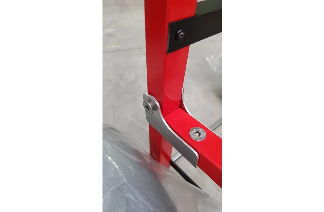 BEACH TROLLY ROOD MET BAKKEN EN 2 ONDERLIJNEN KAMMEN