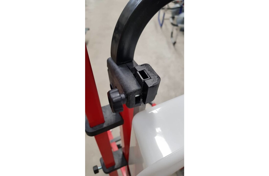 BEACH TROLLY ROOD MET BAKKEN EN 2 ONDERLIJNEN KAMMEN