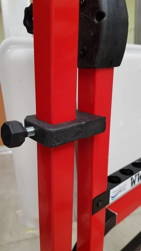 BEACH TROLLY ROOD MET BAKKEN EN 2 ONDERLIJNEN KAMMEN