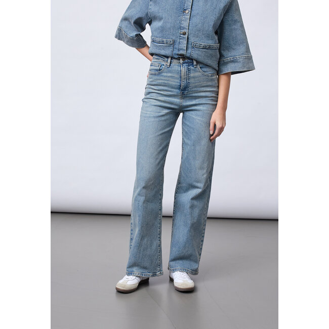 SISTERS POINT Owi Jeans Vintage Blue