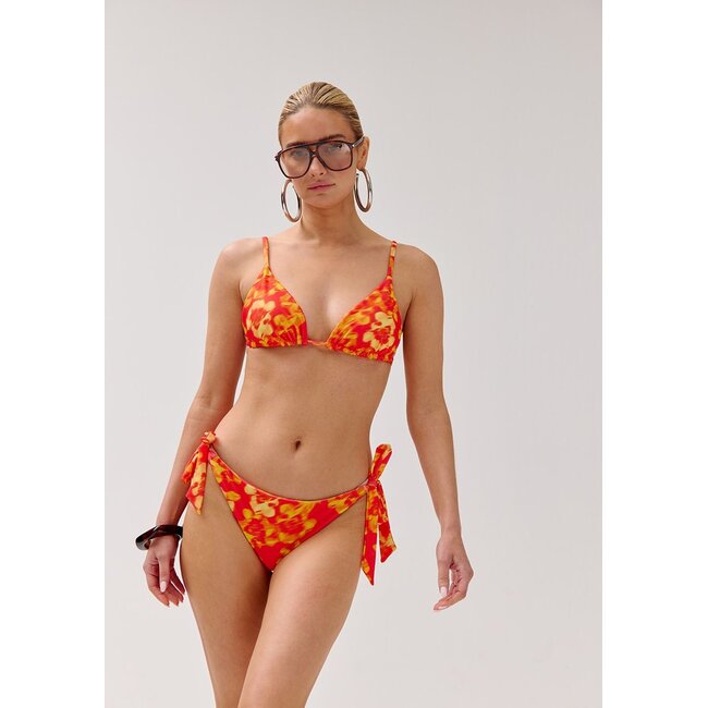 HARPER & YVE Lexie Top Blurry Flower