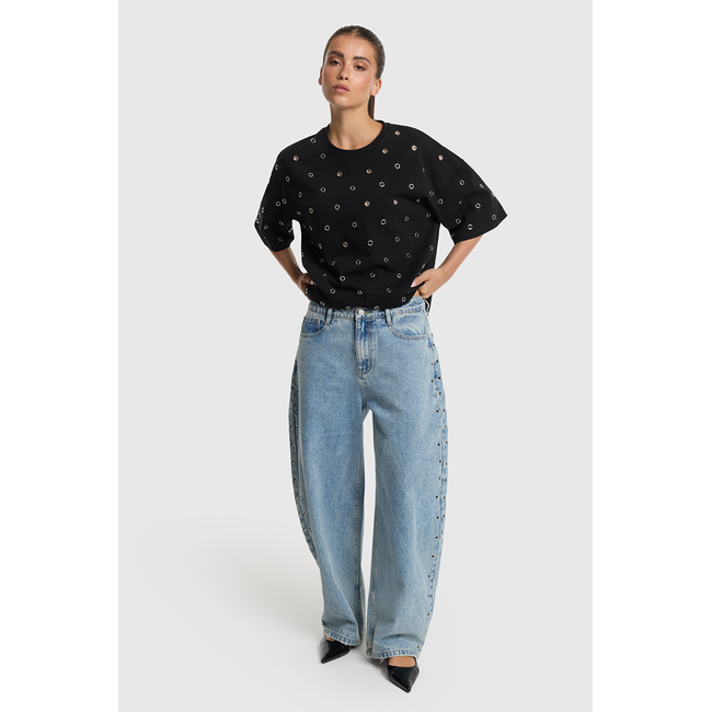 ALIX THE LABEL Studded Barrel Denim Pants Light Blue Denim