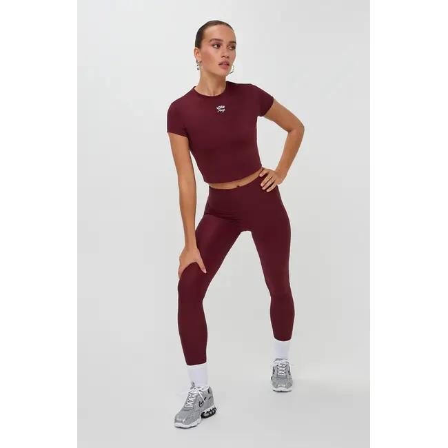 STUDIO AMAYA Essentiel Tee Bordeaux