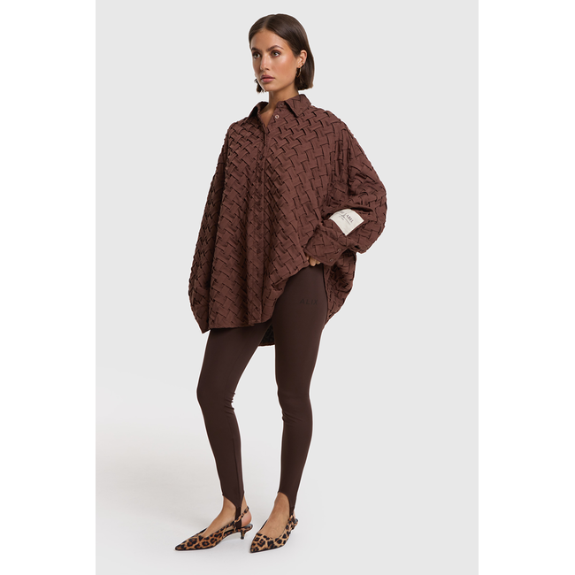 ALIX THE LABEL Woven Pleated Blouse Warm Brown