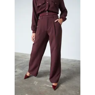 SISTERS POINT Great Pantalon Deep Bordeaux