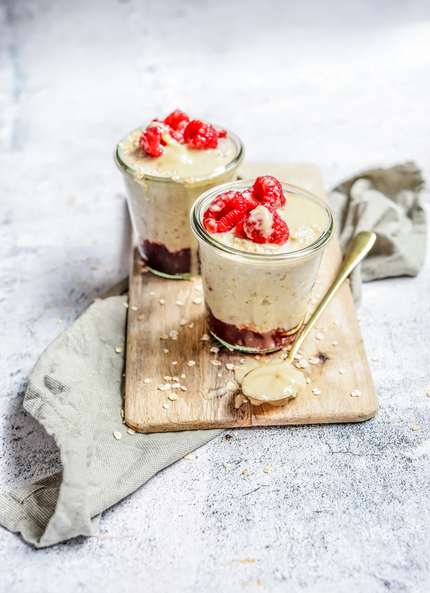 Overnight amandel havermout met homemade jam | BioToday