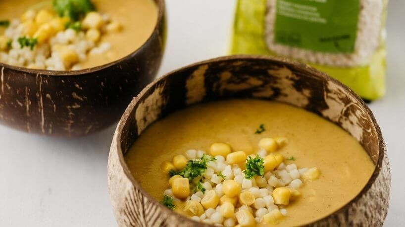 Coconut lentil soup | Smaakt