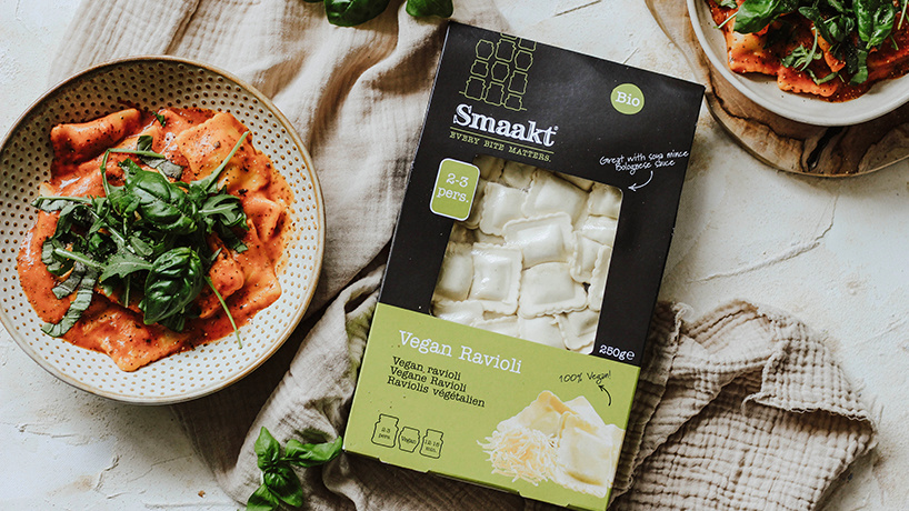 Smaakt | Vegan ravioli met romige tomatensaus