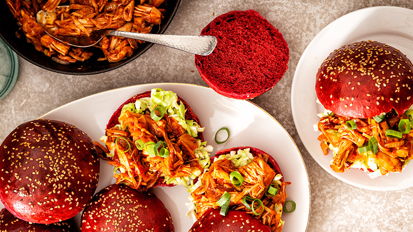 Smaakt | Beetburger with pulled jackfruit