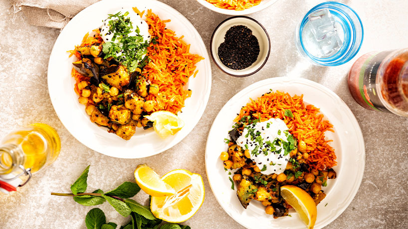 Smaakt | Tomatenpilav met curry-aubergine