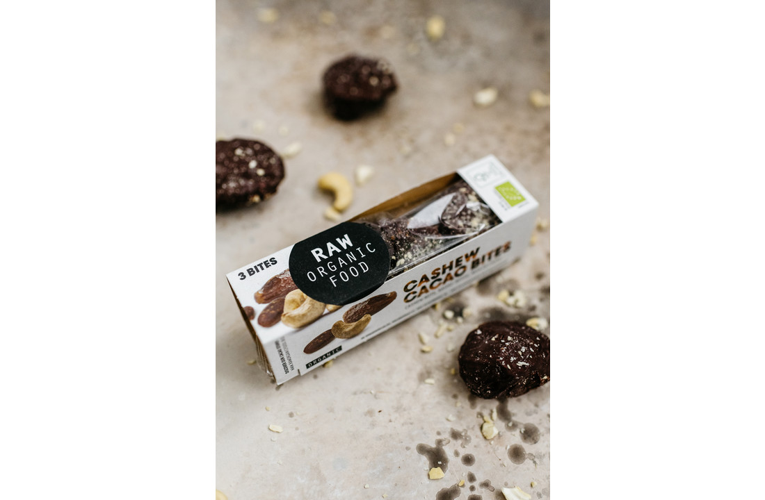 Cashew cacao bites
