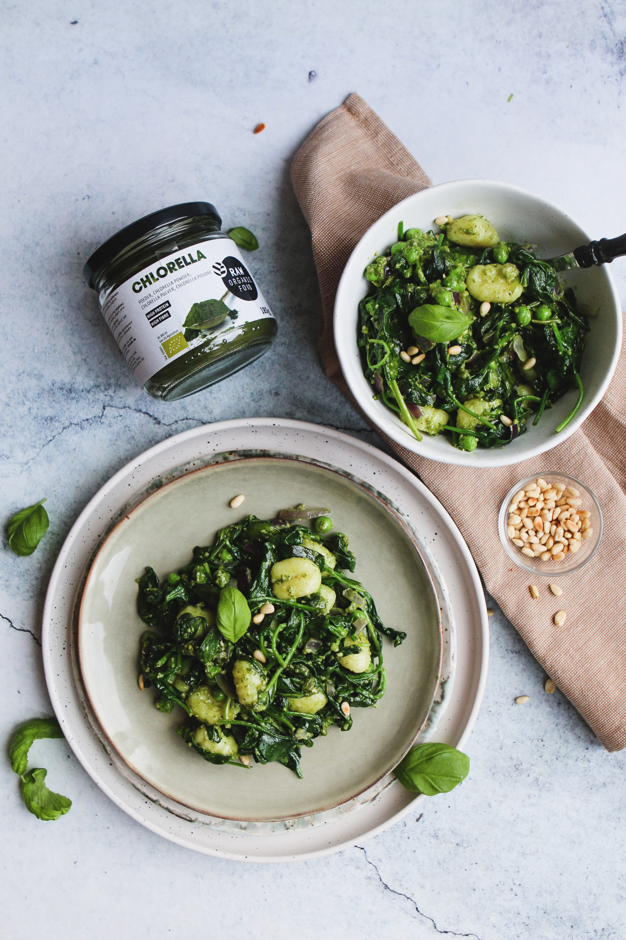 Gebakken gnocchi met homemade pesto