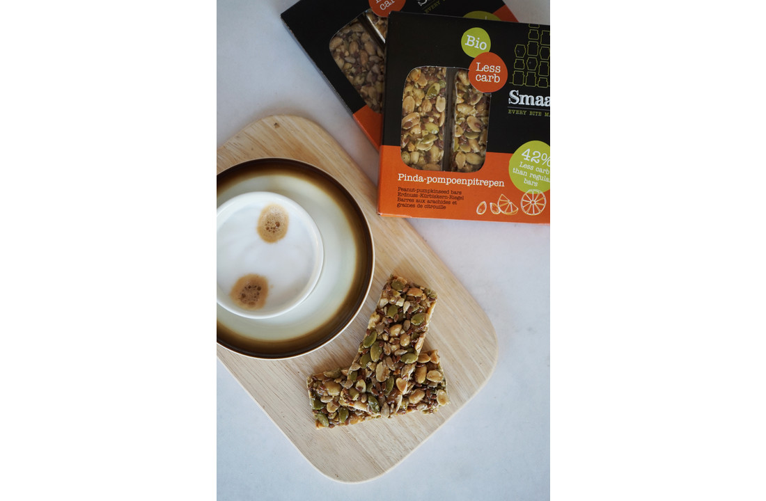 Less carb peanut-pumpkin seeds bars organic