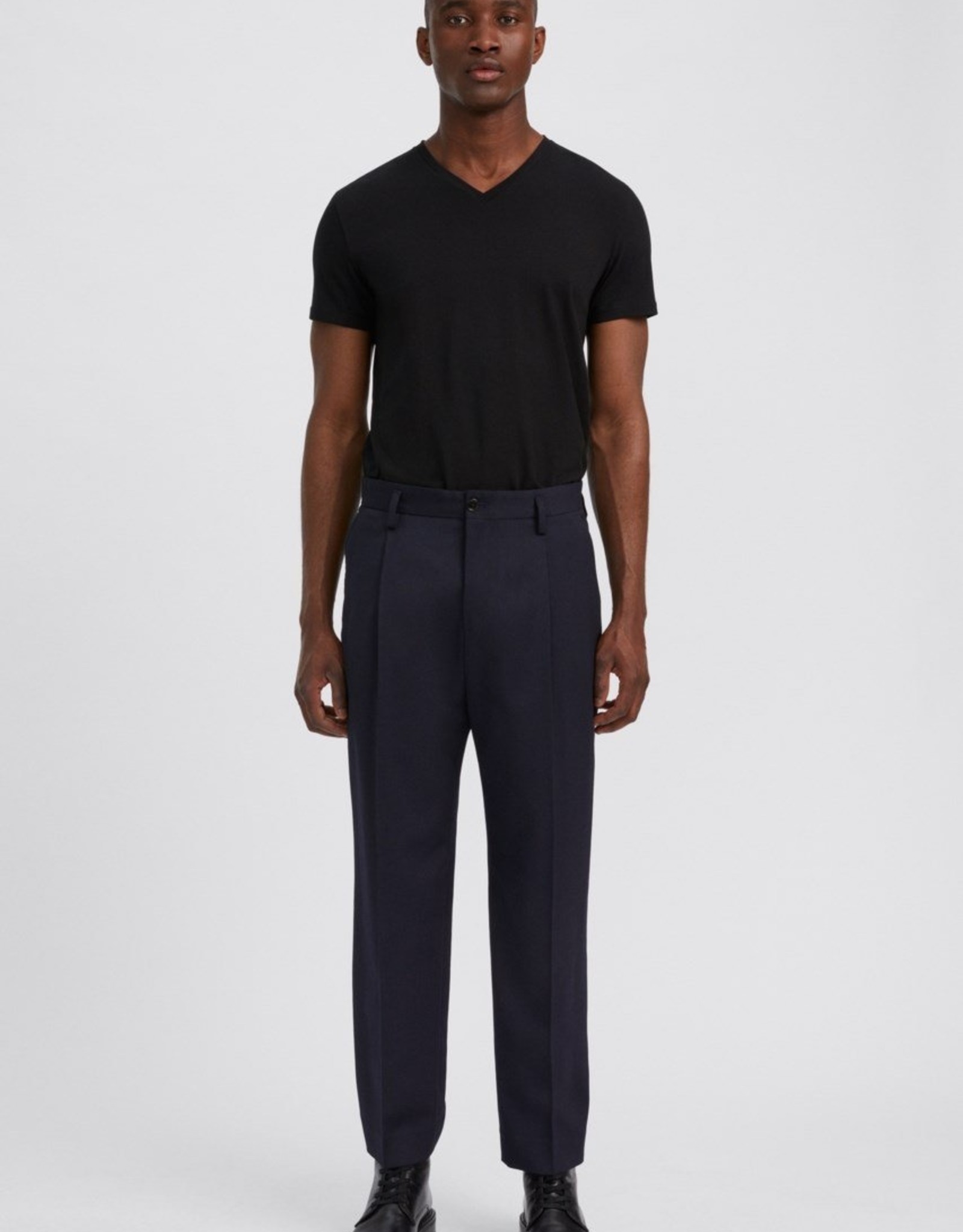 Filippa K m. lycra v-neck tee Black