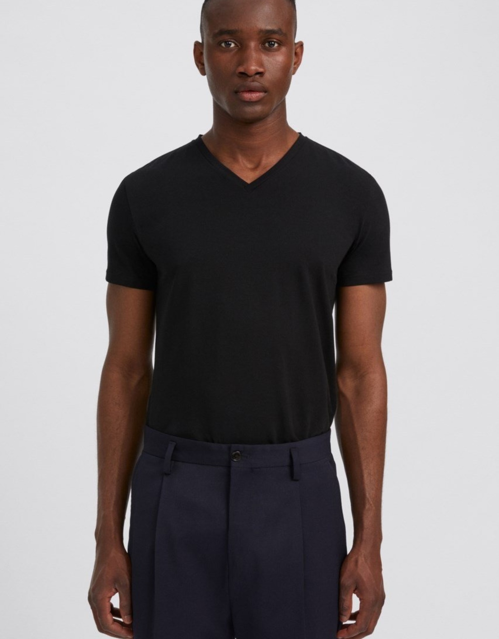 Filippa K m. lycra v-neck tee Black