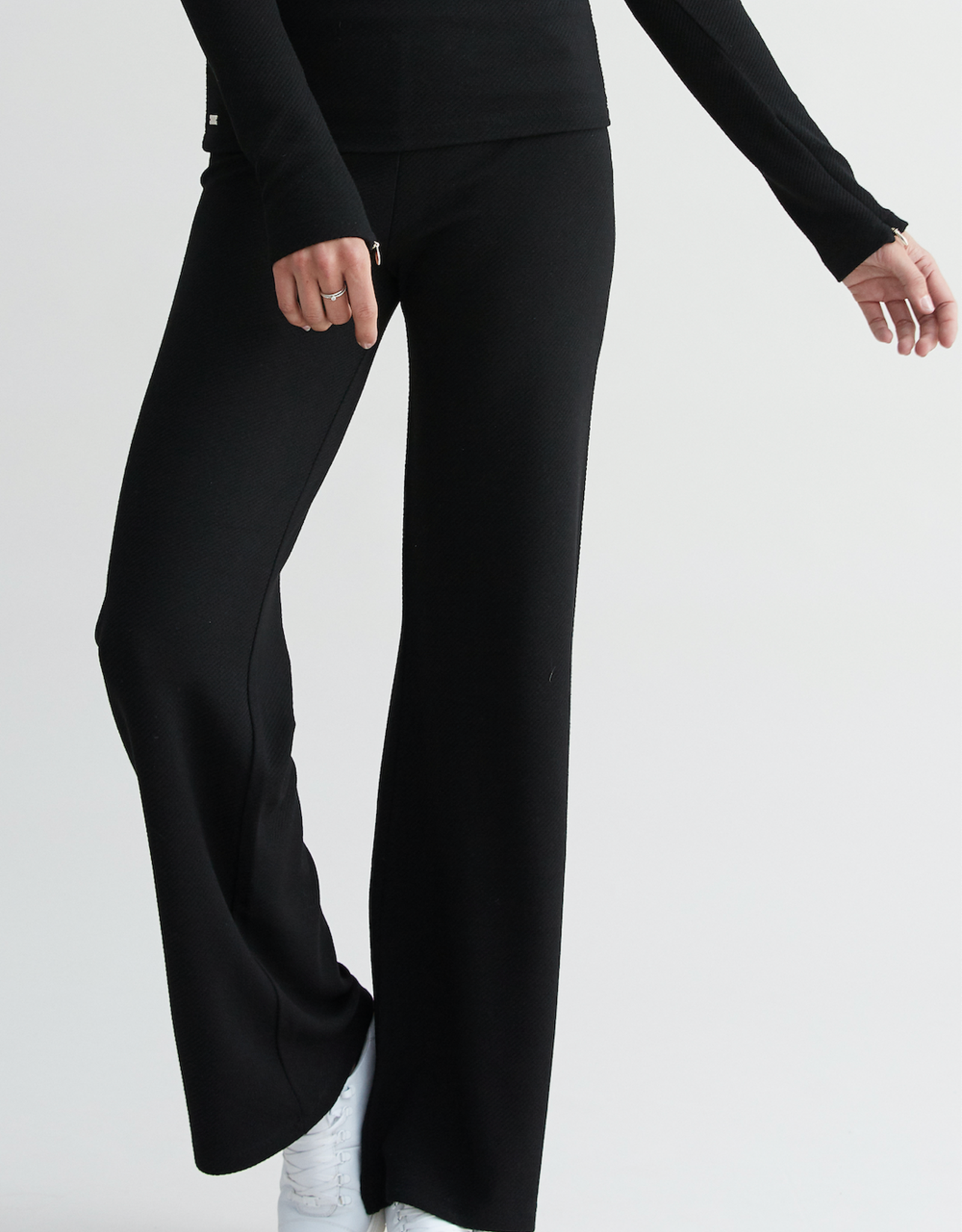 Lune Active Forest soft structured flared pants Black