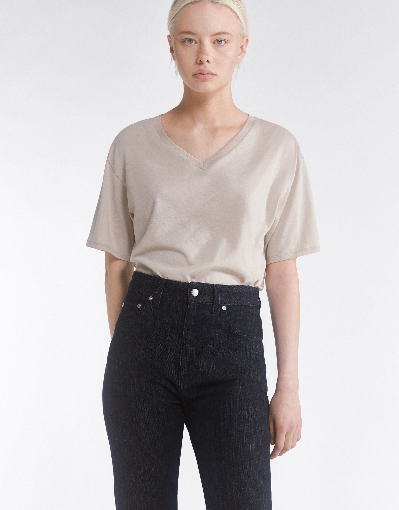 Filippa K Soft Cotton V-neck T-shirt Light Beige